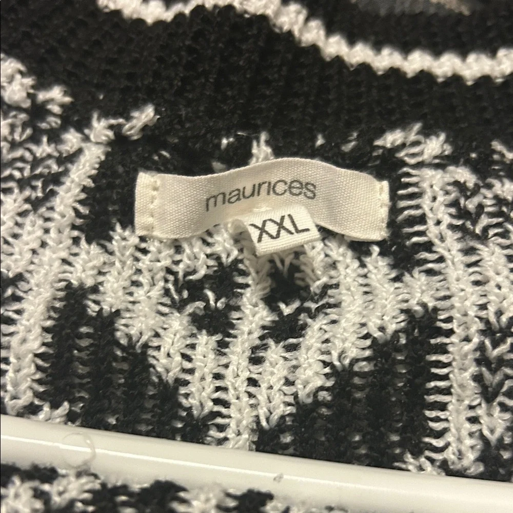Maurices Black and White Patterned Cardigan - Picture 2 of 4